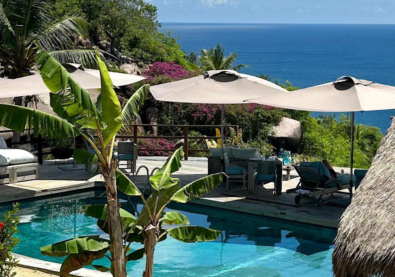 Chateau De Feuilles & Spa - Praslin Island Baie Sainte Anne Exterior photo