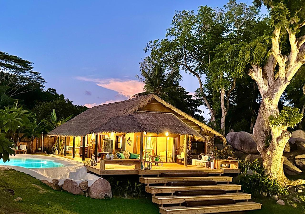 Chateau De Feuilles & Spa - Praslin Island Baie Sainte Anne Exterior photo