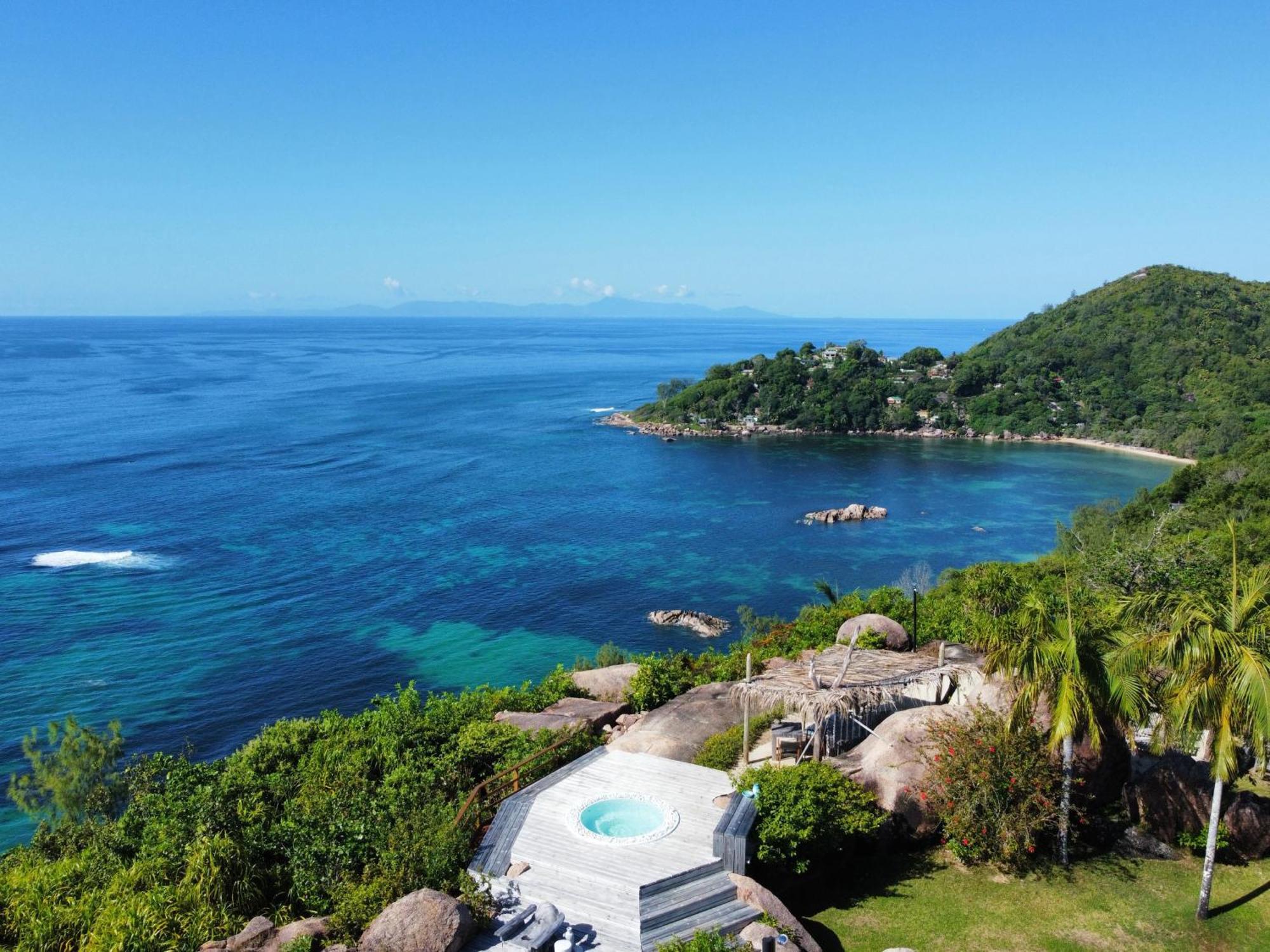 Chateau De Feuilles & Spa - Praslin Island Baie Sainte Anne Exterior photo